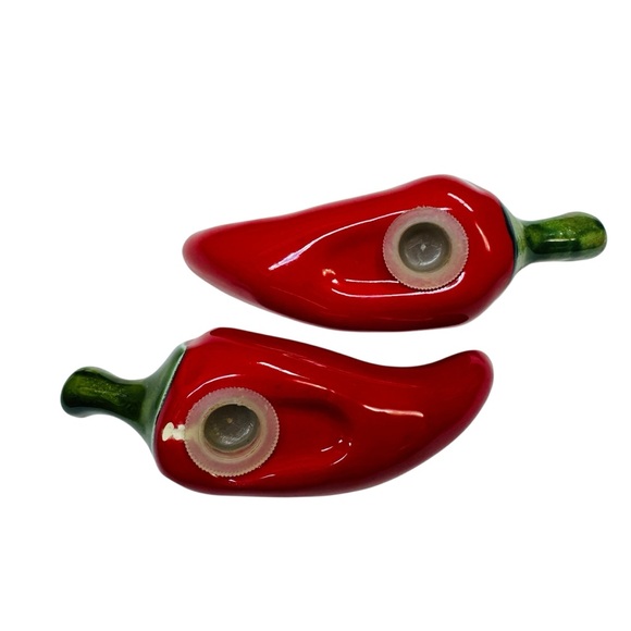 Vintage Red Hot Chili Pepper Salt and Pepper Shakers Spicy Ceramic - Picture 6 of 9